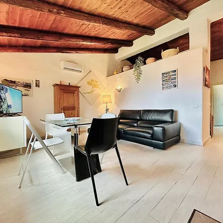 Apartamento Wonderful Window- Parcheggio - Wi-fi - 5min Da - By Coral Porto Cervo