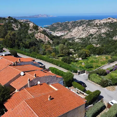 Apartamento Wonderful Window- Parcheggio - Wi-fi - 5min Da - By Coral Porto Cervo